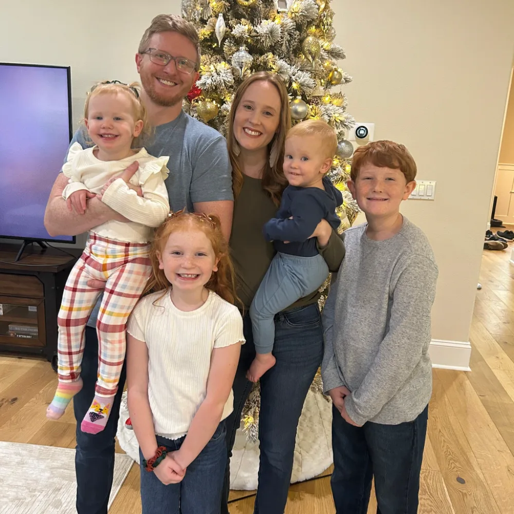 Skylar Dean with his family